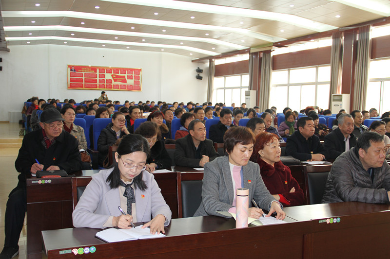 潍坊市老年大学举办“开学第一课”(图2)