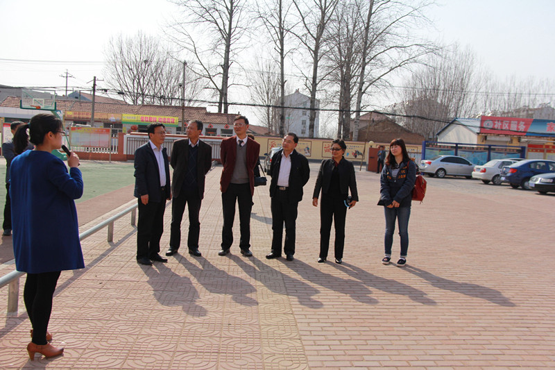 昆明市来我市考察离退休干部党建工作(图1) 昆明市来我市考察离退休干部党建工作(图1)