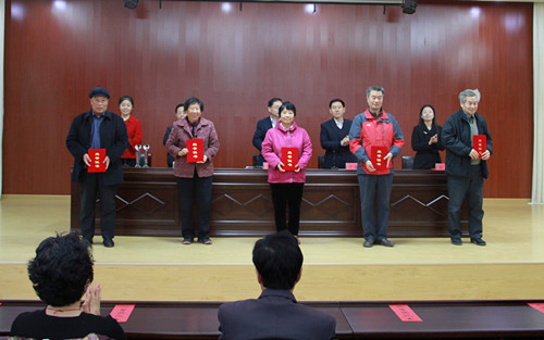 全市离退休干部学刊用刊知识竞赛圆满落下帷幕(图2) 全市离退休干部学刊用刊知识竞赛圆满落下帷幕(图2)