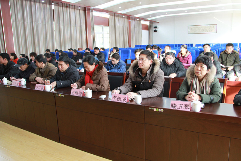 潍坊市委老干部局召开群众路线教育实践活动整改落实情况通报会(图3) 市委老干部局召开群众路线教育实践活动整改落实情况通报会(图3)