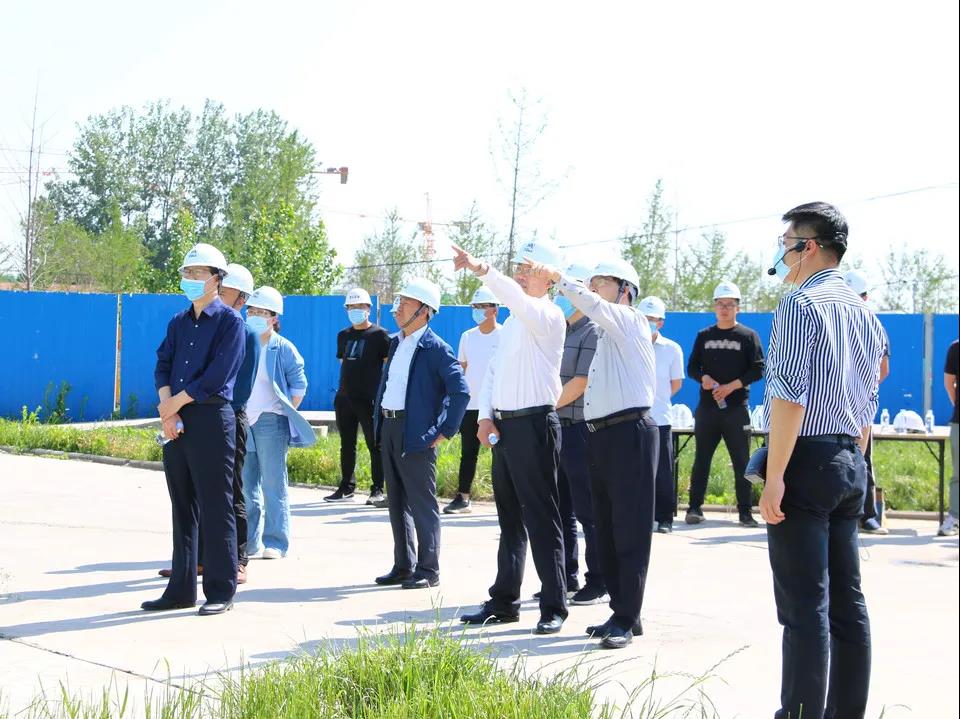 日照市委老干部局到诸城市参观调研(图1)